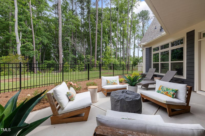 428 Crayton Oak Dr, Cary, NC 27519