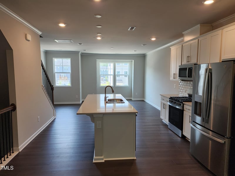 428 Deercroft Dr, Holly Springs, NC 27539