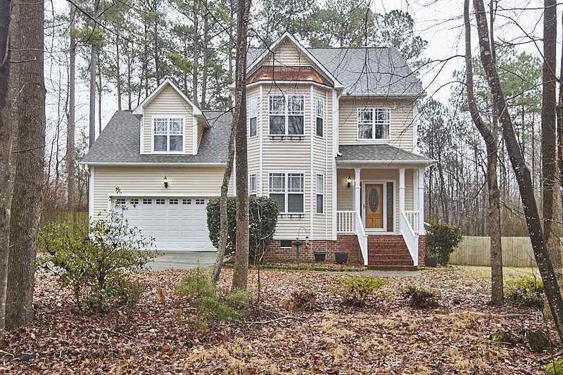 428 Greenlyn Dr, Clayton, NC 27527