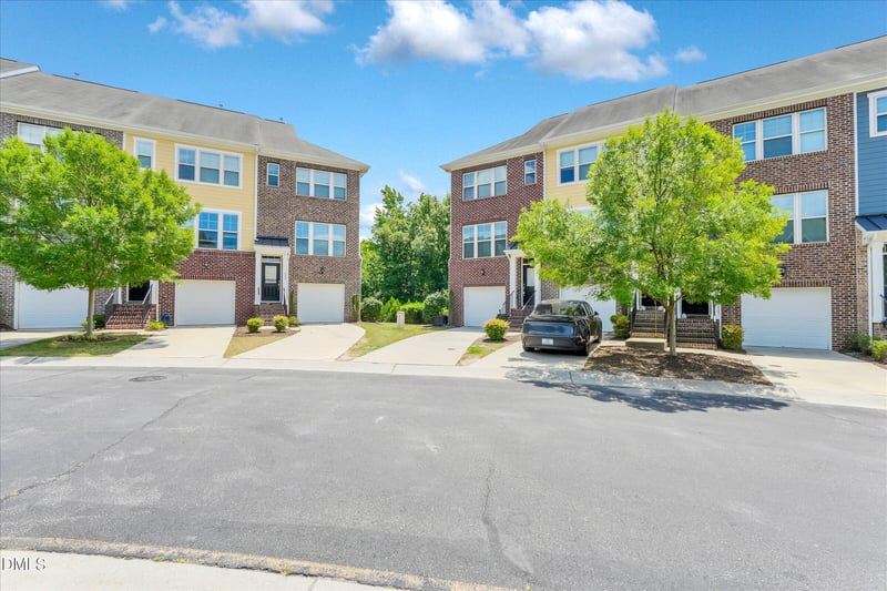 428 Hofman Ct, Cary, NC 27519