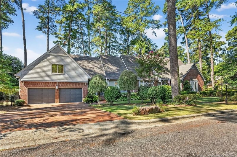 428 Holly Ln, Fayetteville, NC 28305