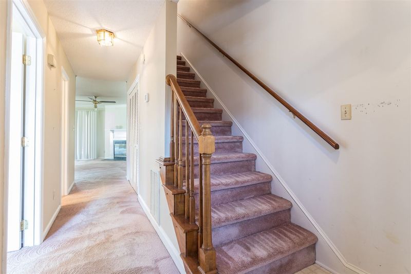 428 Oak Run Dr, Raleigh, NC 27606