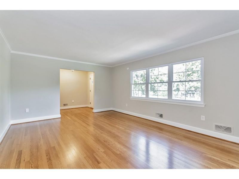 428 Shadowbrook Dr, Burlington, NC 27215