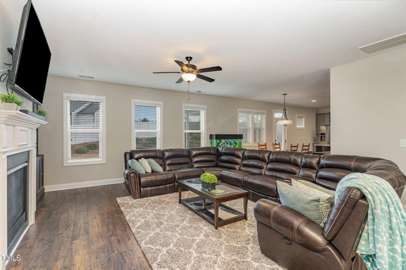 428 Whitebark Ln, Clayton, NC 27520