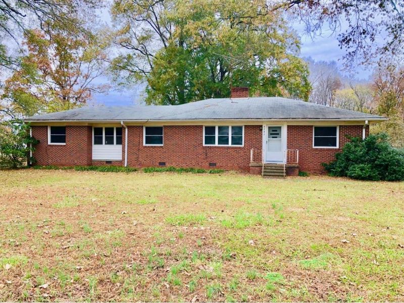 4283 Brick Church Rd, Burlington, NC 27215