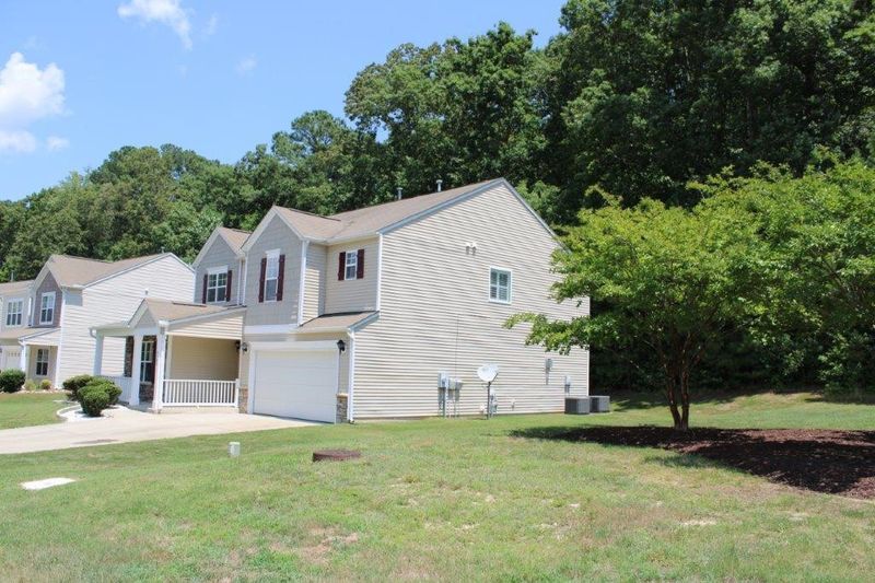 4285 Offshore Dr, Raleigh, NC 27610