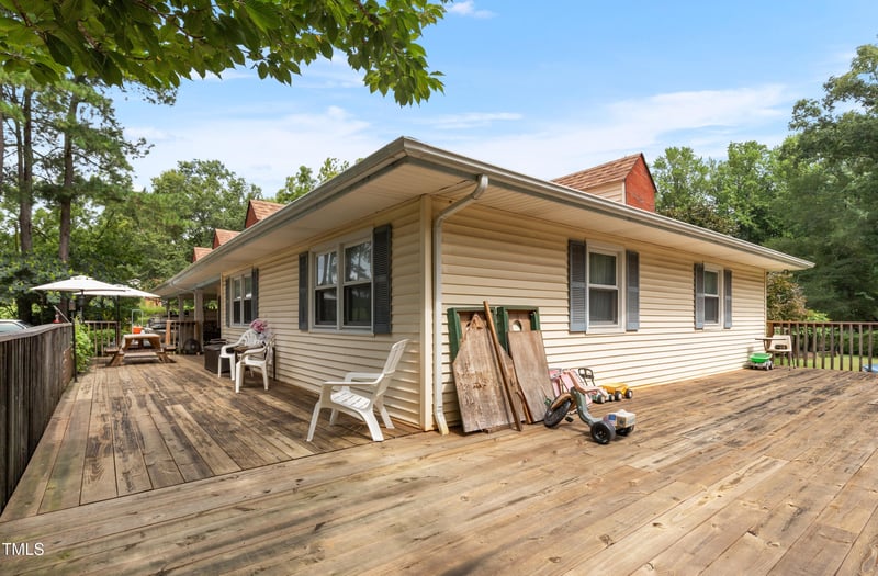 429 Butts Rd, Angier, NC 27501
