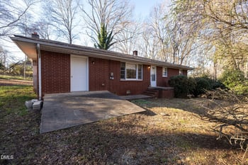 429 Lakeshore Dr, Hillsborough, NC 27278