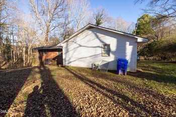 429 Lakeshore Dr, Hillsborough, NC 27278