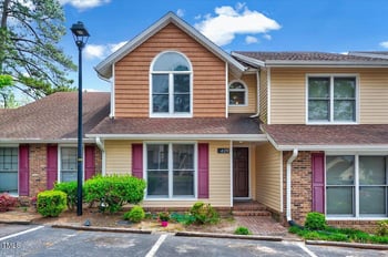 429 Lands End Rd, Fayetteville, NC 28314