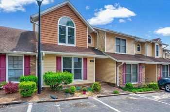 429 Lands End Rd, Fayetteville, NC 28314