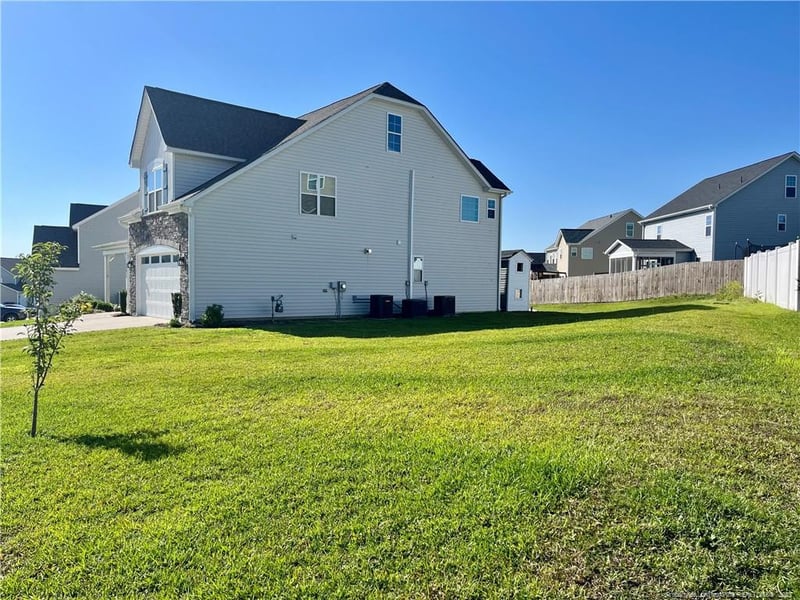 429 Letterfearn Dr, Fayetteville, NC 28311
