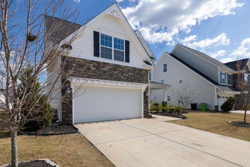 429 Mallard Loop Dr, Clayton, NC 27527