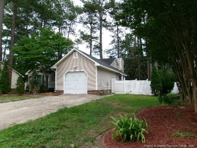 429 Oakgrove Dr, Fayetteville, NC 28314