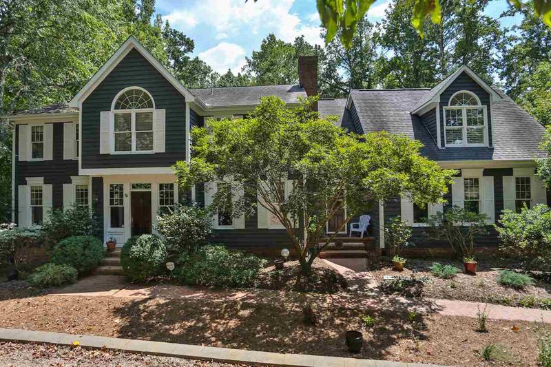429 Ridgecrest Dr, Chapel Hill, NC 27517