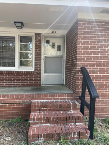 429 Rose Ln, Raleigh, NC 27610