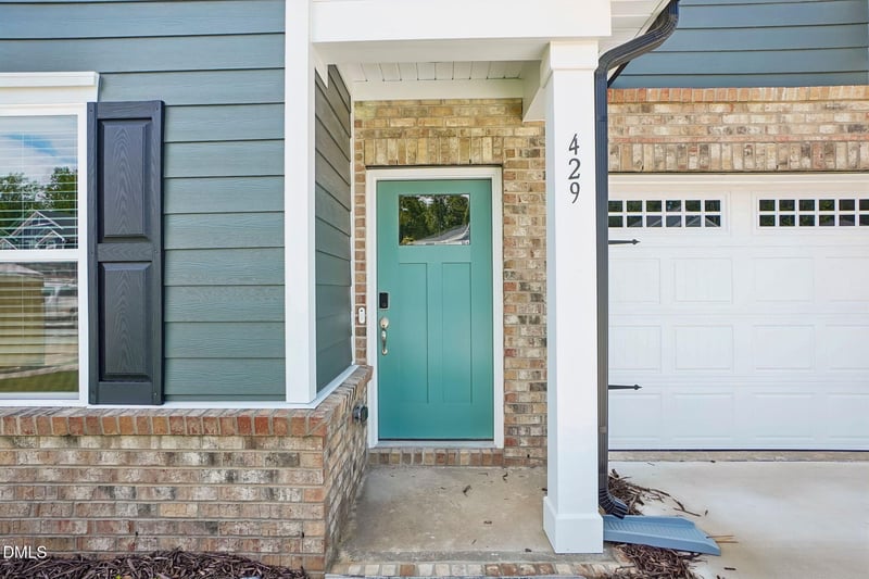 429 Southland Dr, Zebulon, NC 27597