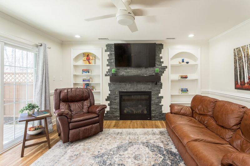 429 Summerwalk Cir #429, Chapel Hill, NC 27517