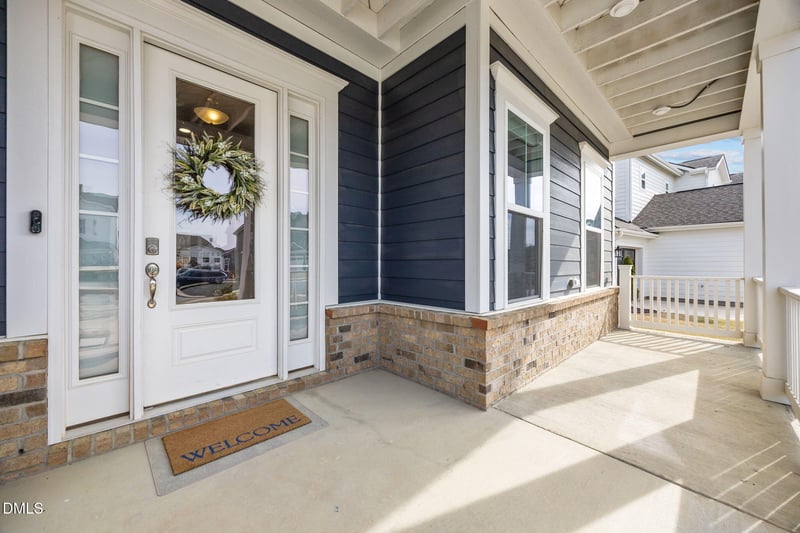 429 Trinity Creek Dr, Holly Springs, NC 27540