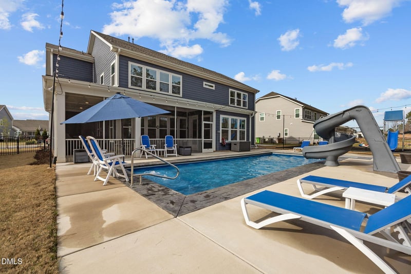 429 Trinity Creek Dr, Holly Springs, NC 27540