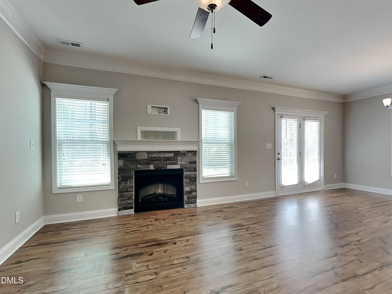 43 Brighton Cir, Lillington, NC 27546