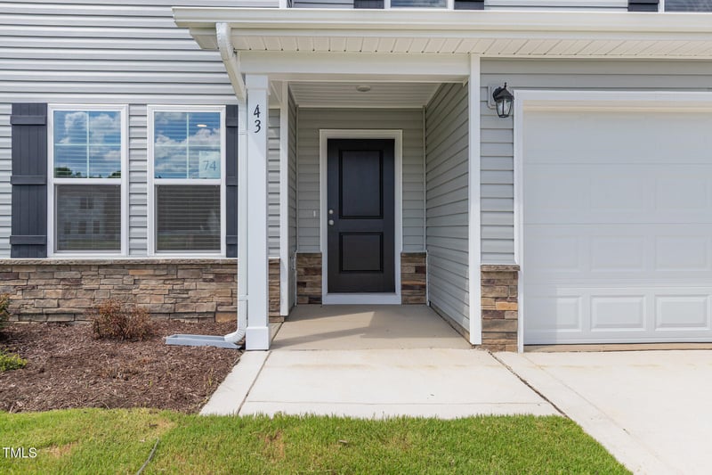 43 Chloe Ct, Selma, NC 27576