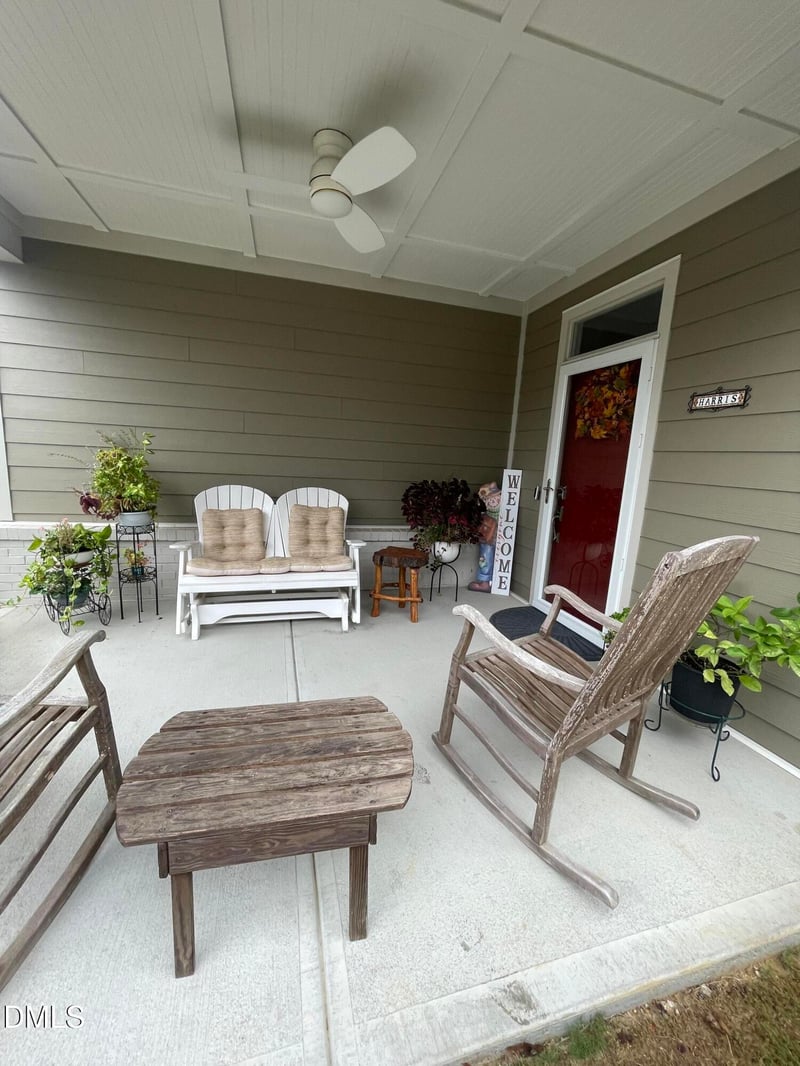 43 Davidson St, Clayton, NC 27527