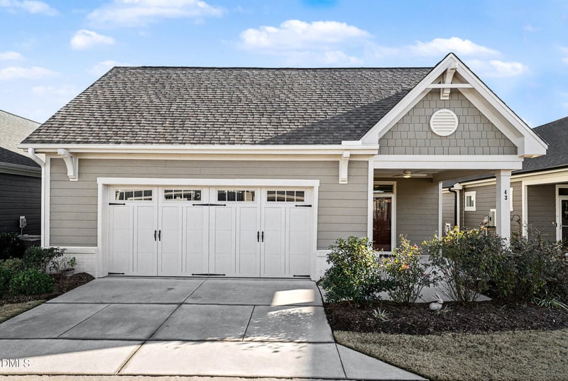 43 Davidson St, Clayton, NC 27527