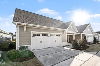 43 Davidson St, Clayton, NC 27527