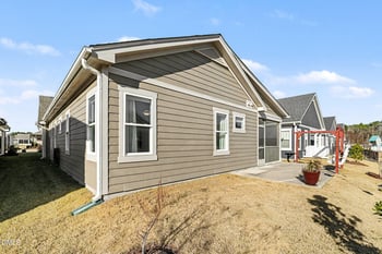 43 Davidson St, Clayton, NC 27527