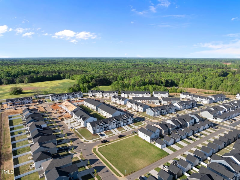 43 Pansy Pk #233, Clayton, NC 27520
