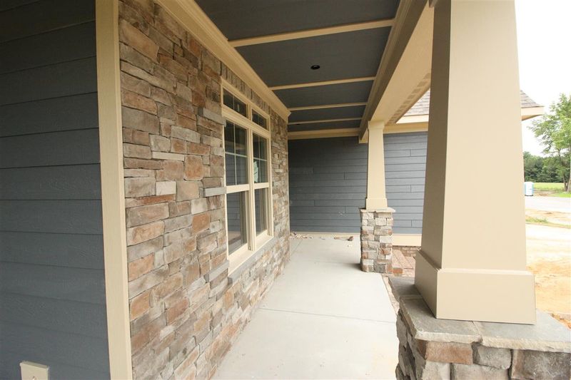 43 E Saddle Ct, Clayton, NC 27527