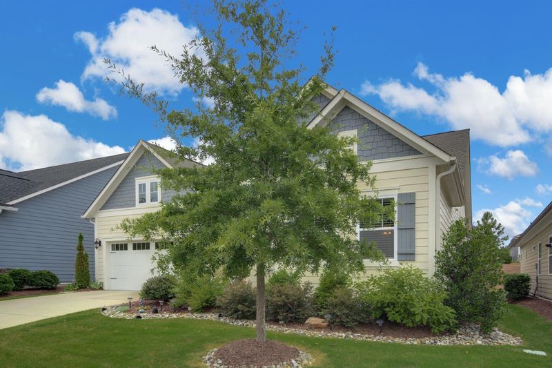 430 Abercorn Cir, Chapel Hill, NC 27516