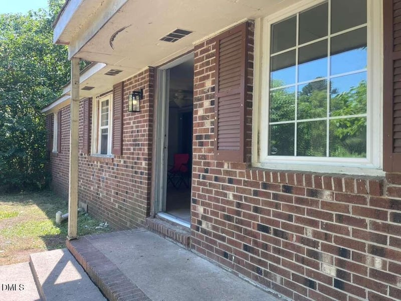 430 Adam St, Fayetteville, NC 28301