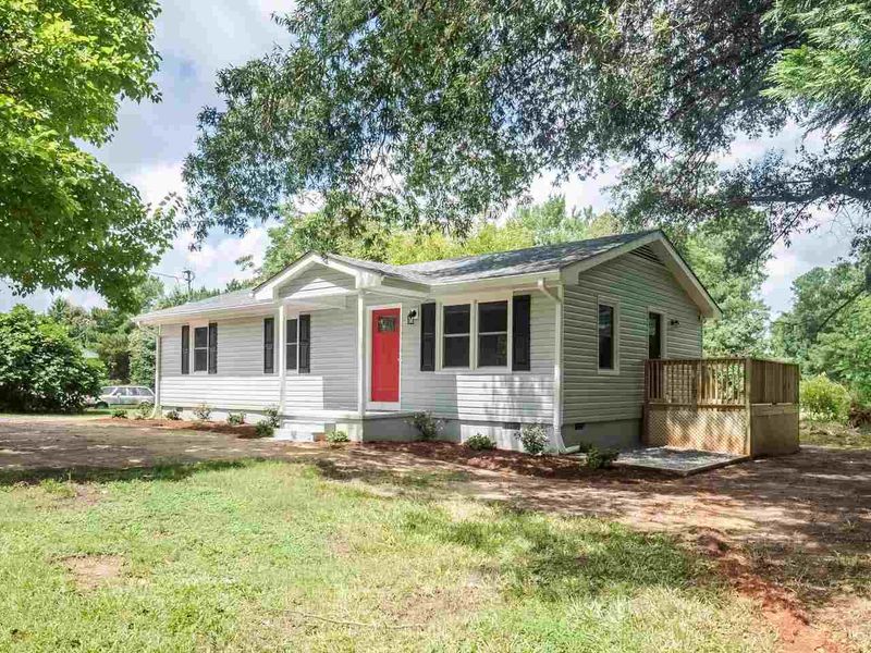 430 Big Pine Rd, Clayton, NC 27520