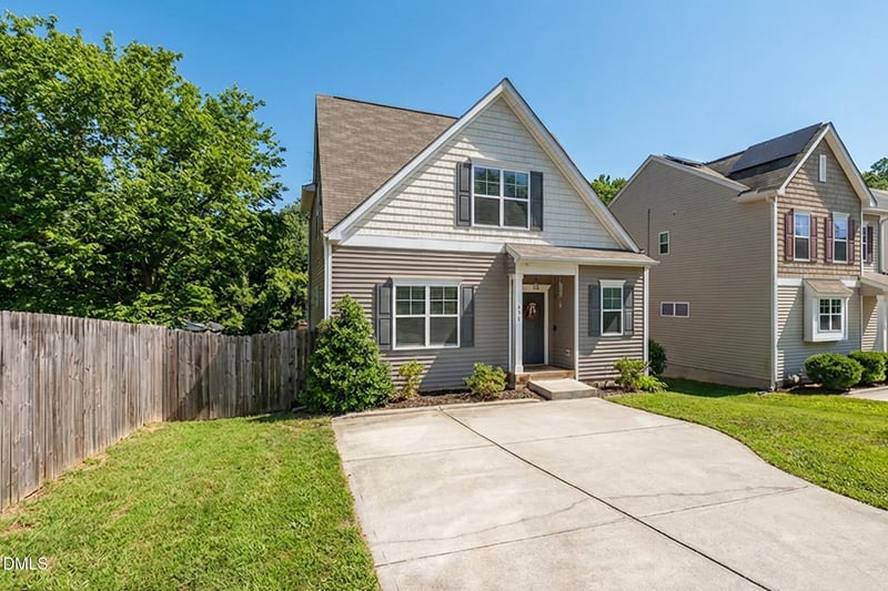 430 Cherry St, Fuquay Varina, NC 27526