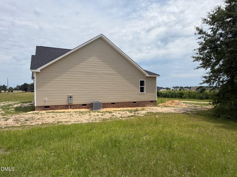 430 Chic Ennis Rd, Coats, NC 27521