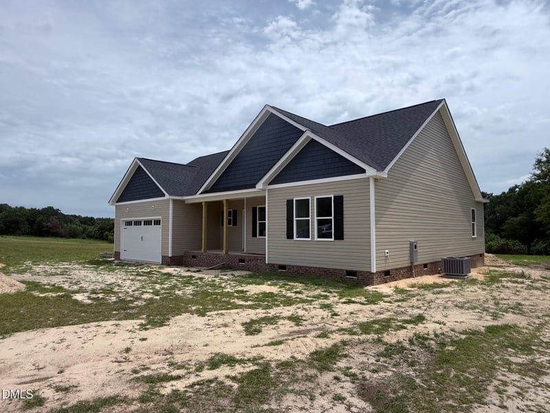 430 Chic Ennis Rd, Coats, NC 27521