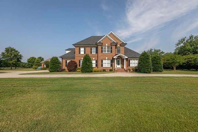 430 Dogeye Rd, Benson, NC 27504