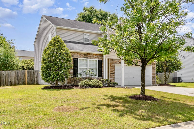 430 Dogwood Creek Pl, Fuquay Varina, NC 27526