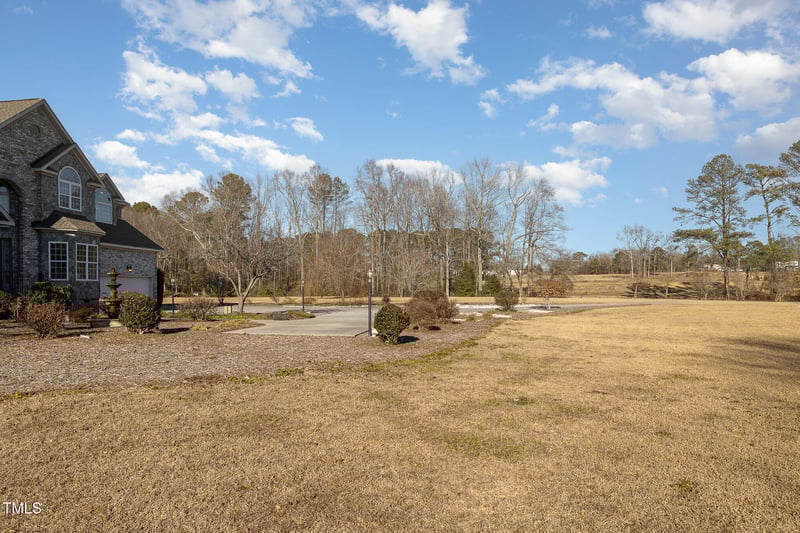430 Federal Rd, Benson, NC 27504