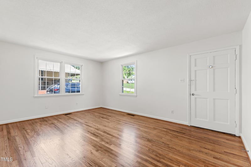 430 Fenton St, Raleigh, NC 27604