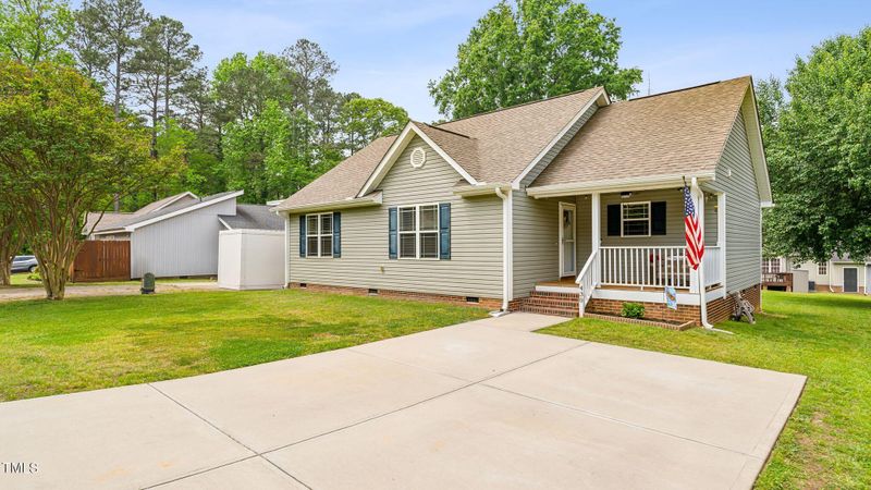 430 Harbor Tc, Sanford, NC 27332
