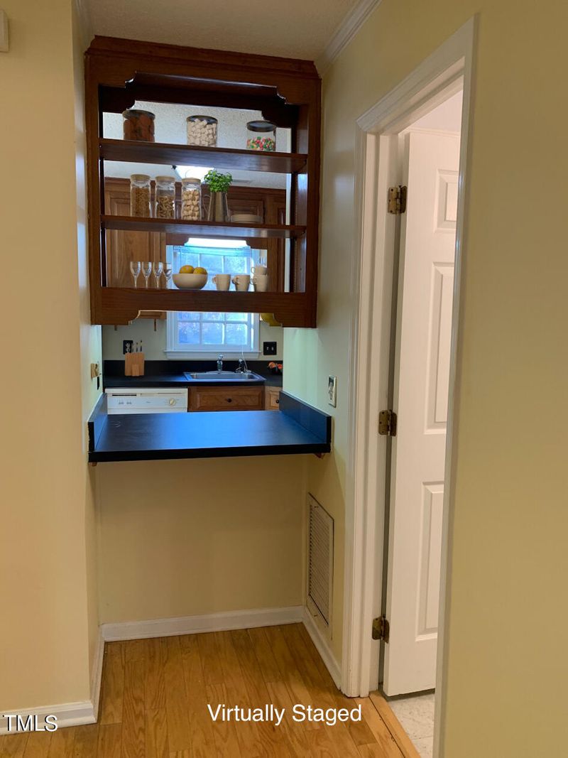 430 Hillsborough St #4, Chapel Hill, NC 27514