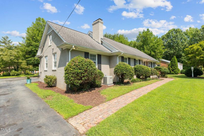 430 Neese Dr, Burlington, NC 27215
