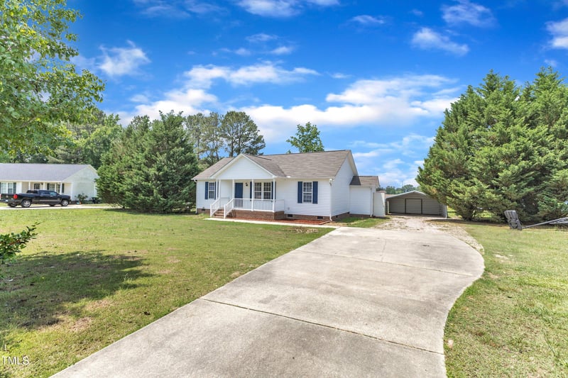 430 Sir David Dr, Zebulon, NC 27597