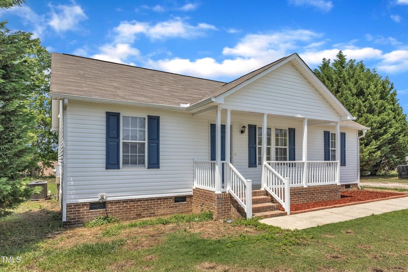 430 Sir David Dr, Zebulon, NC 27597