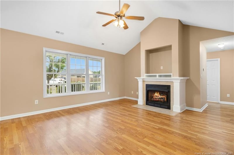 430 Turret Ct, Hope Mills, NC 28348