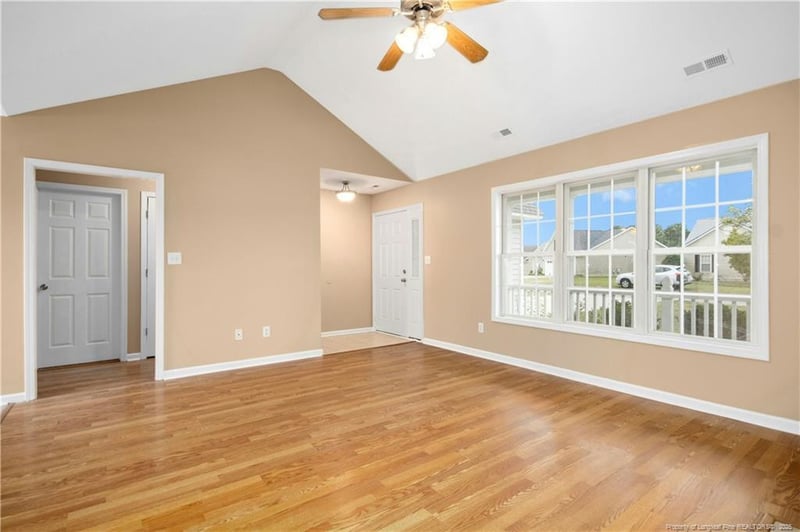 430 Turret Ct, Hope Mills, NC 28348