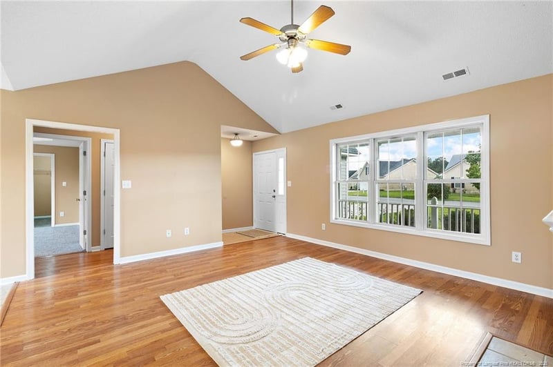 430 Turret Ct, Hope Mills, NC 28348